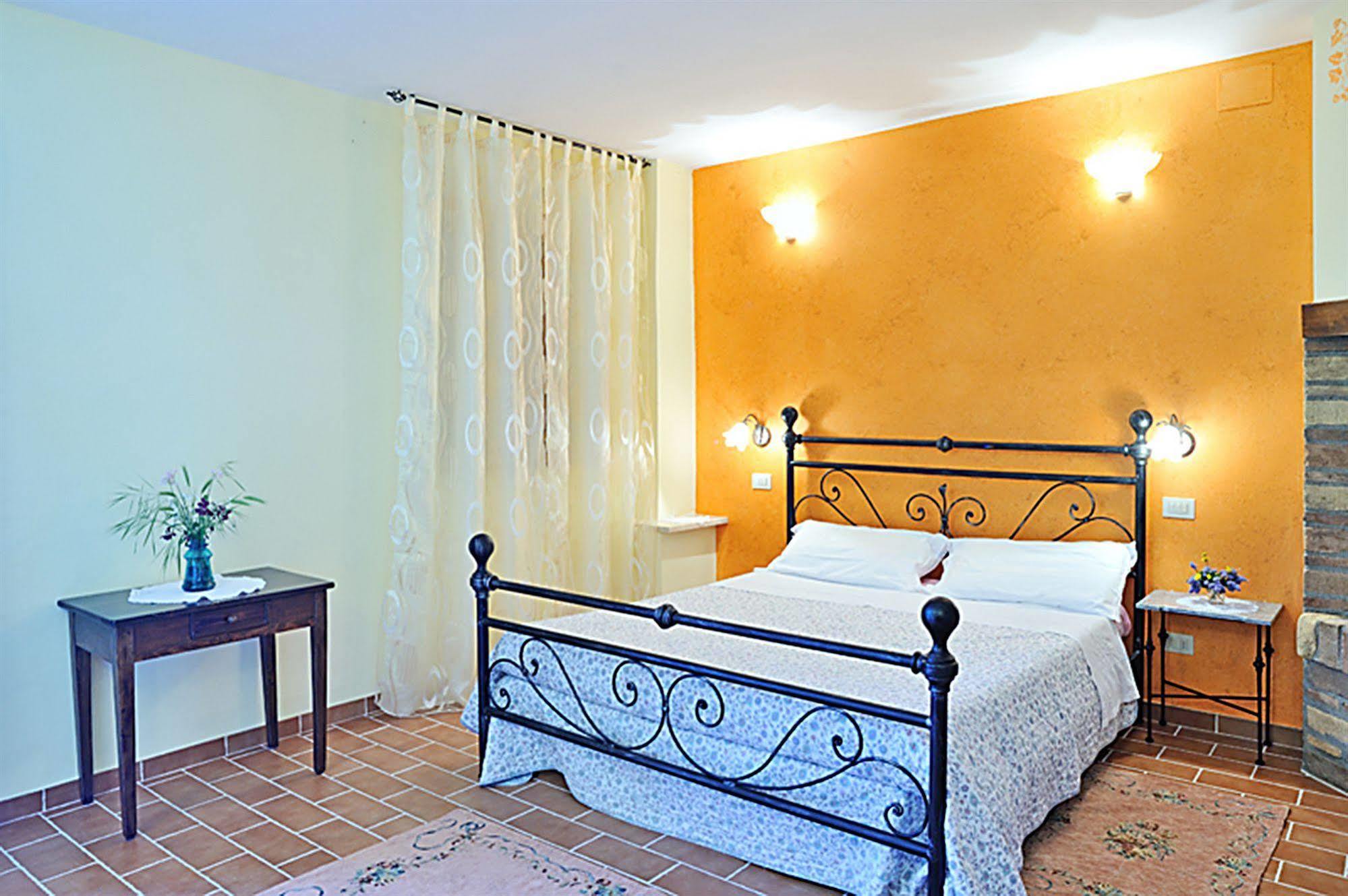 Agriturismo La Buca Di Bellugi San Quirico dʼOrcia Exterior foto
